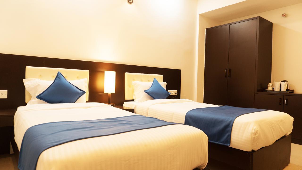 Hotel Max Inn Bhāgalpur Dış mekan fotoğraf