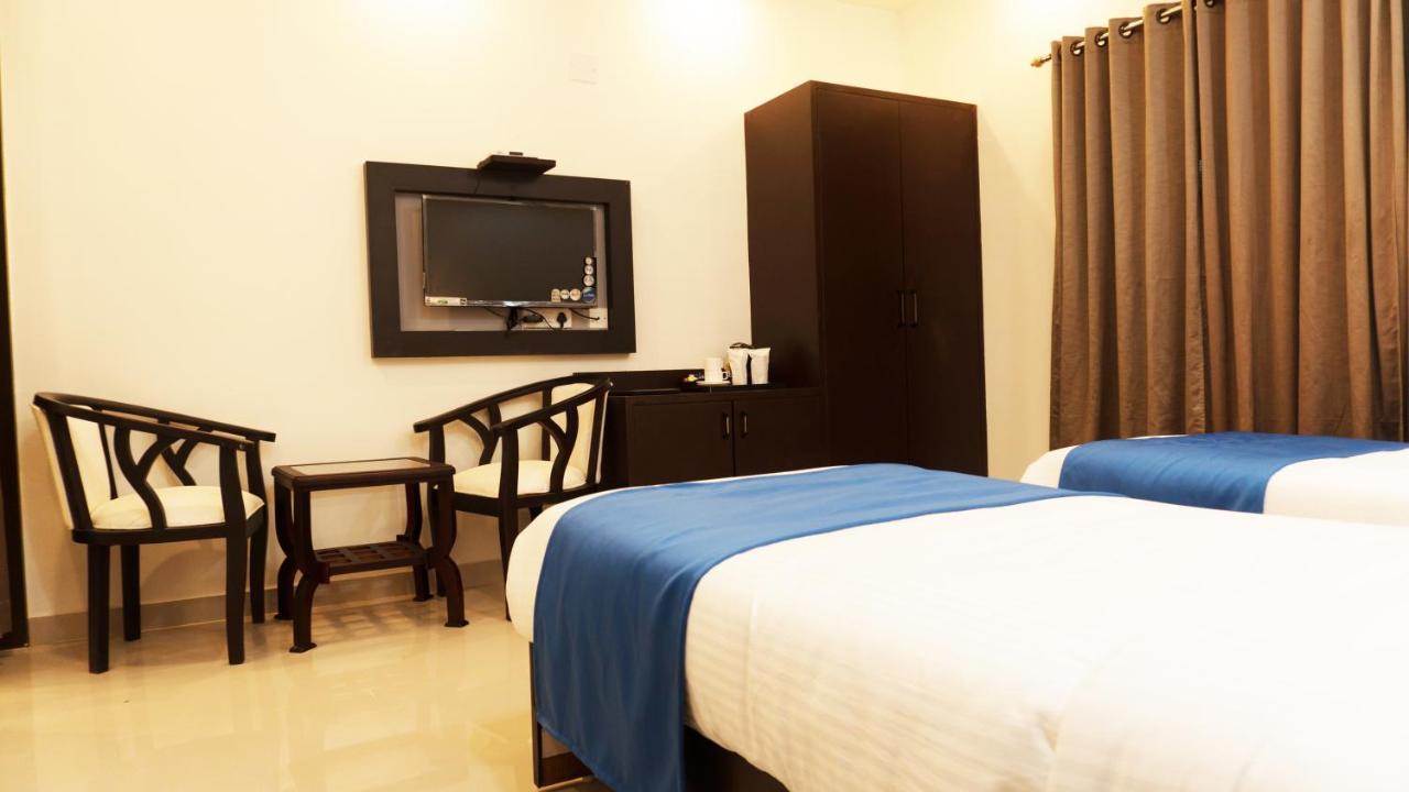 Hotel Max Inn Bhāgalpur Dış mekan fotoğraf