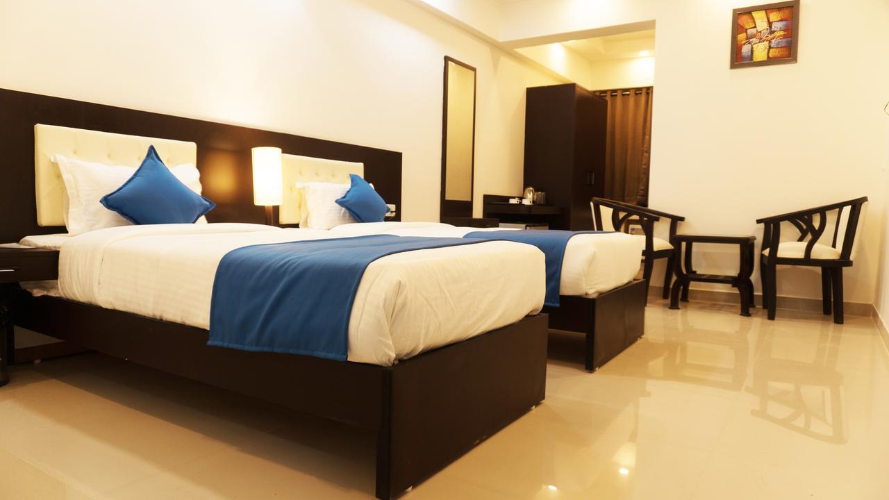 Hotel Max Inn Bhāgalpur Dış mekan fotoğraf